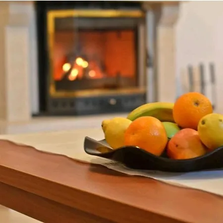 Private In Grand Monastery Апартамент